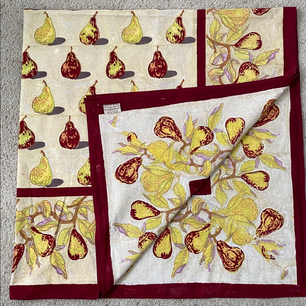 Couleur Nature by Bruno Lamy Orchard Pear Cotton Tablecloth. - Picture 5 of 7